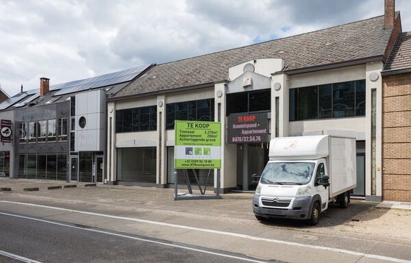 Gebouw voor gemengd gebruik te huur in Maasmechelen