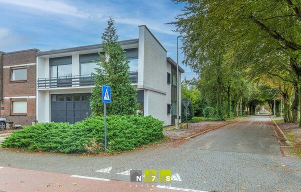 Gebouw voor gemengd gebruik te koop in As