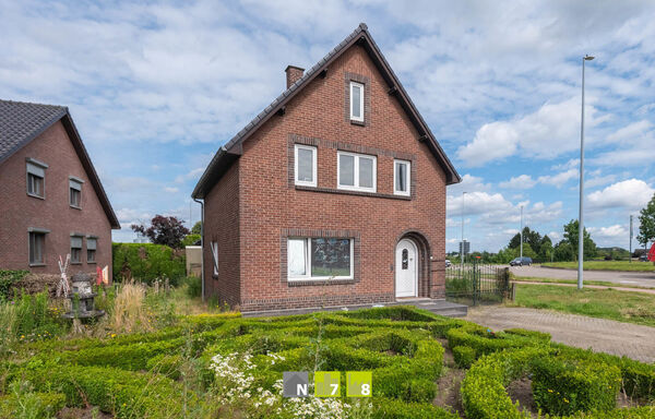 Gebouw voor gemengd gebruik te koop in Dilsen-Stokkem