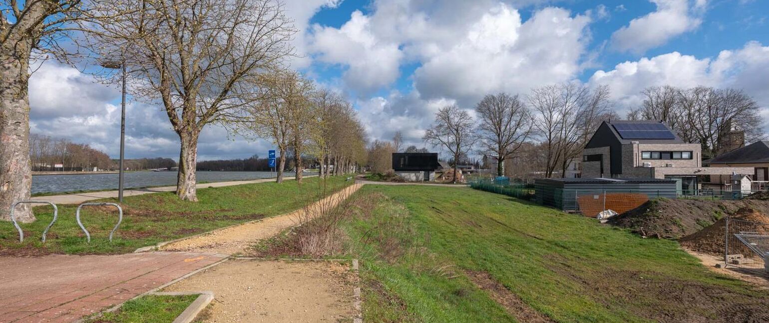 Bouwgrond te koop in Dilsen-Stokkem