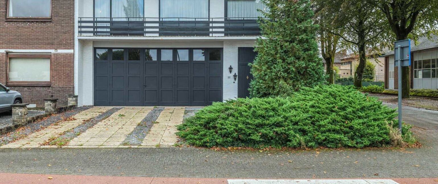 Gebouw voor gemengd gebruik te koop in As