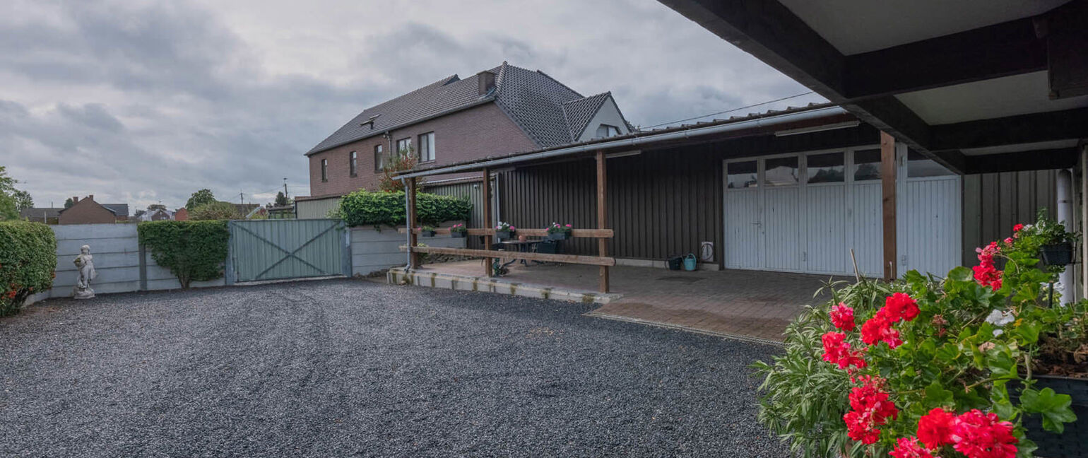 Gebouw voor gemengd gebruik te koop in Dilsen-Stokkem