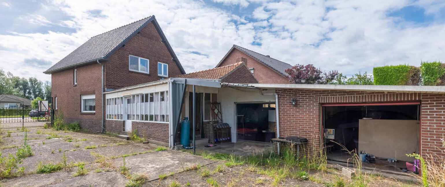 Gebouw voor gemengd gebruik te koop in Dilsen-Stokkem