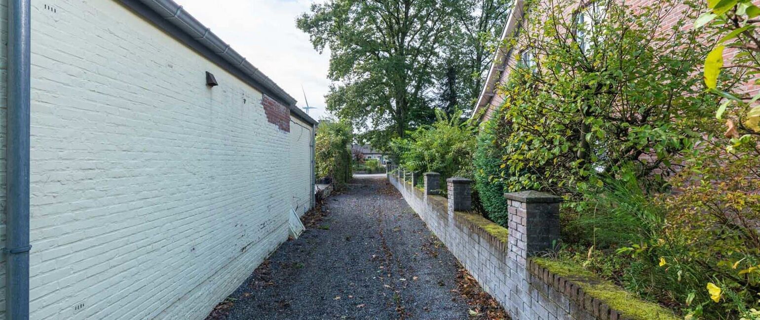 Gebouw voor gemengd gebruik te koop in Dilsen-Stokkem