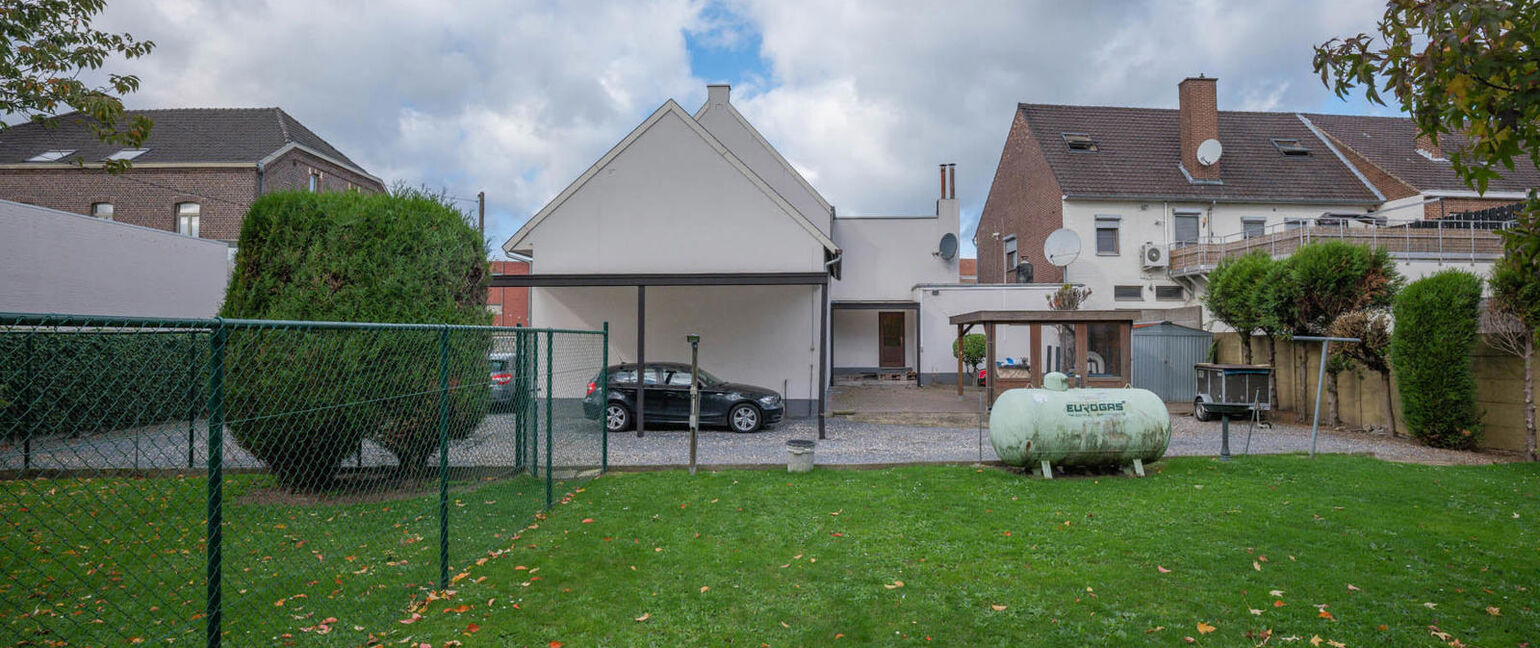 Gebouw voor gemengd gebruik te koop in Dilsen-Stokkem