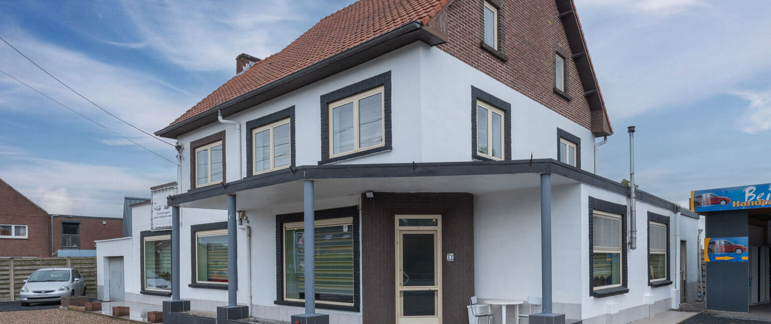 Gebouw voor gemengd gebruik te koop in Dilsen-Stokkem