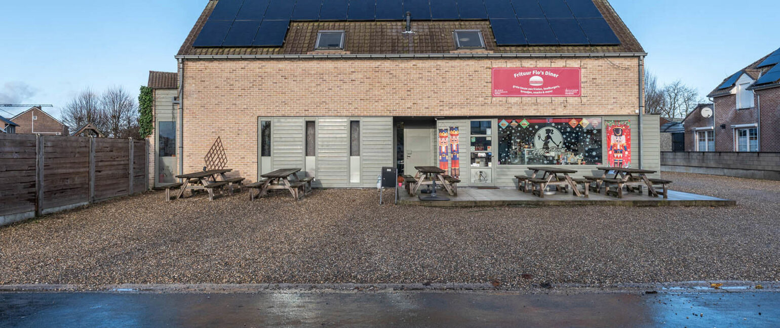 Gebouw voor gemengd gebruik te koop in Dilsen-Stokkem