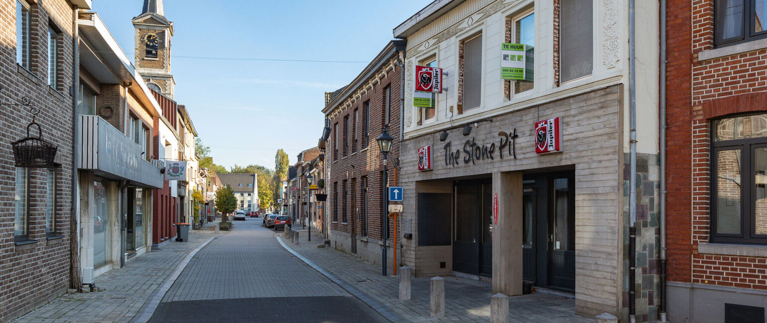 Gebouw voor gemengd gebruik te koop in Dilsen-Stokkem