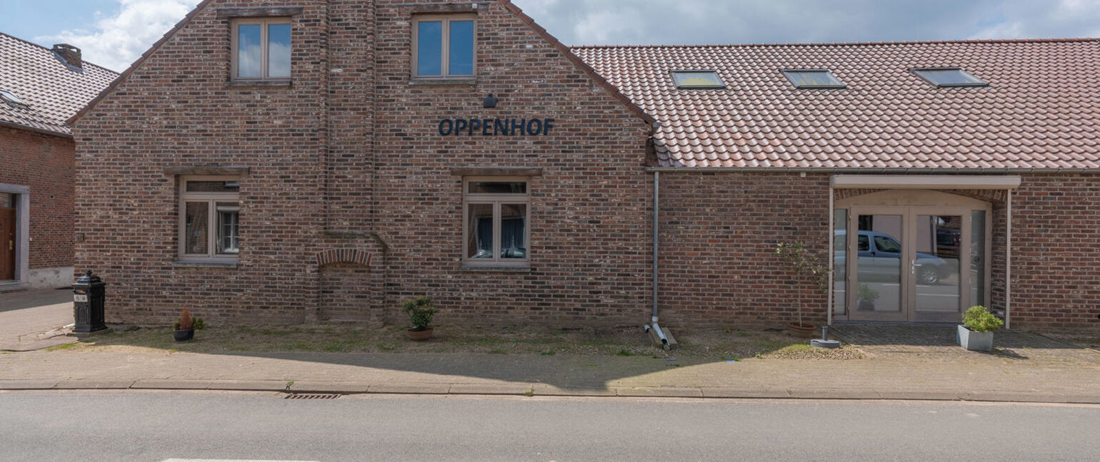 Gebouw voor gemengd gebruik te koop in Kinrooi