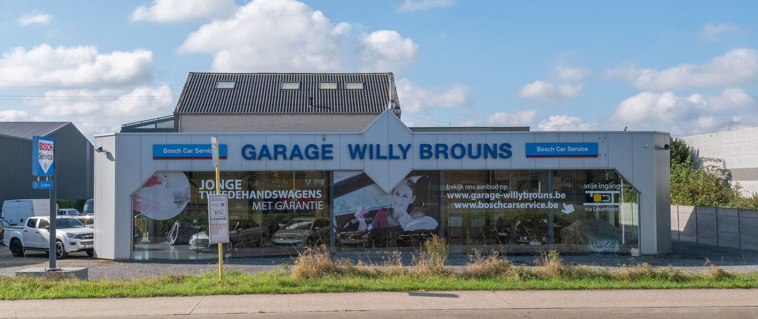 Gebouw voor gemengd gebruik te koop in Kinrooi