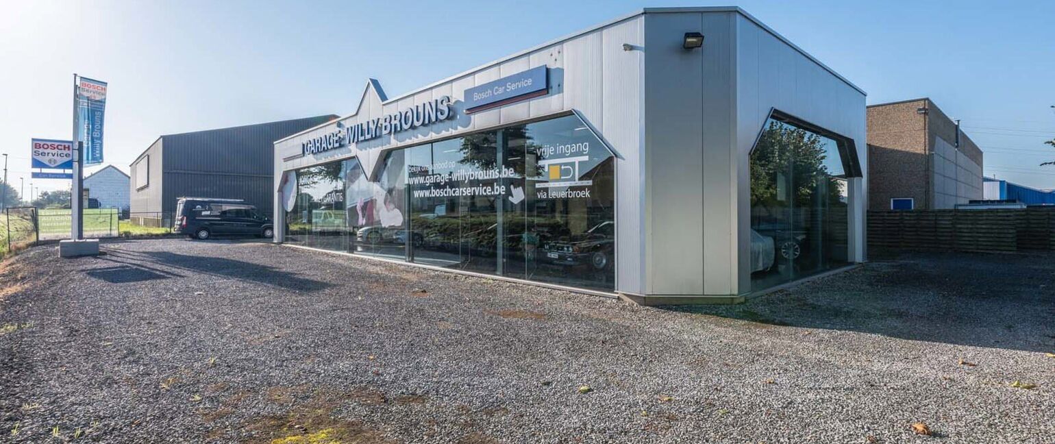 Gebouw voor gemengd gebruik te koop in Kinrooi