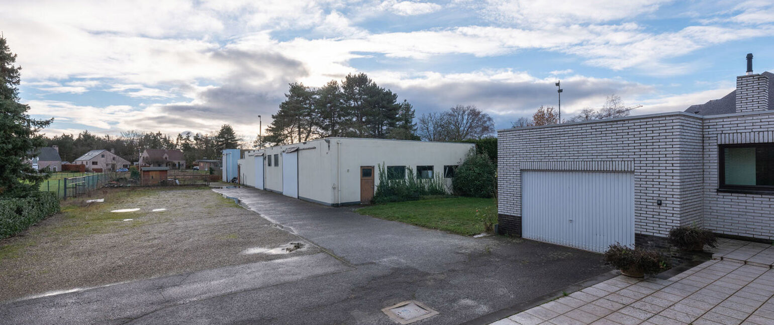 Gebouw voor gemengd gebruik te koop in Maaseik