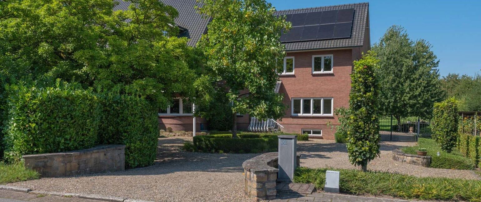 Gebouw voor gemengd gebruik te koop in Maaseik