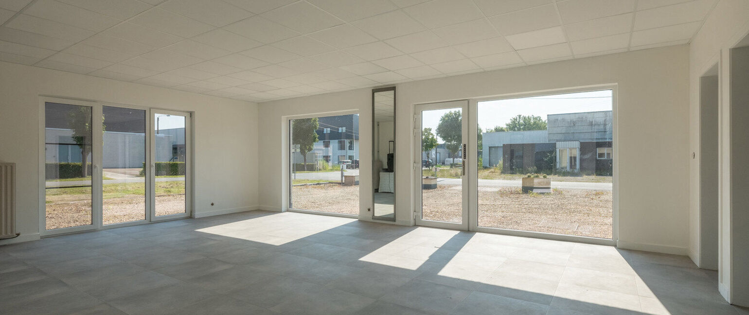 Gebouw voor gemengd gebruik te koop in Maaseik