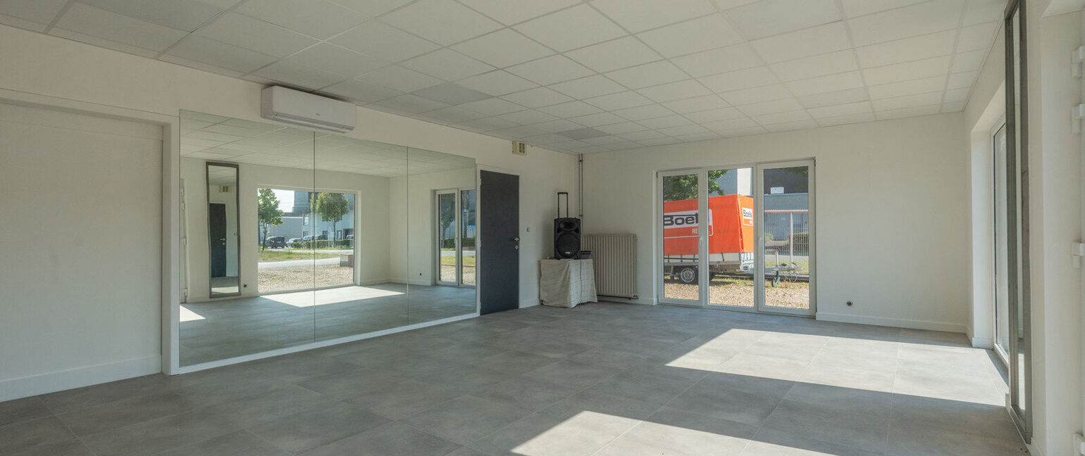 Gebouw voor gemengd gebruik te koop in Maaseik