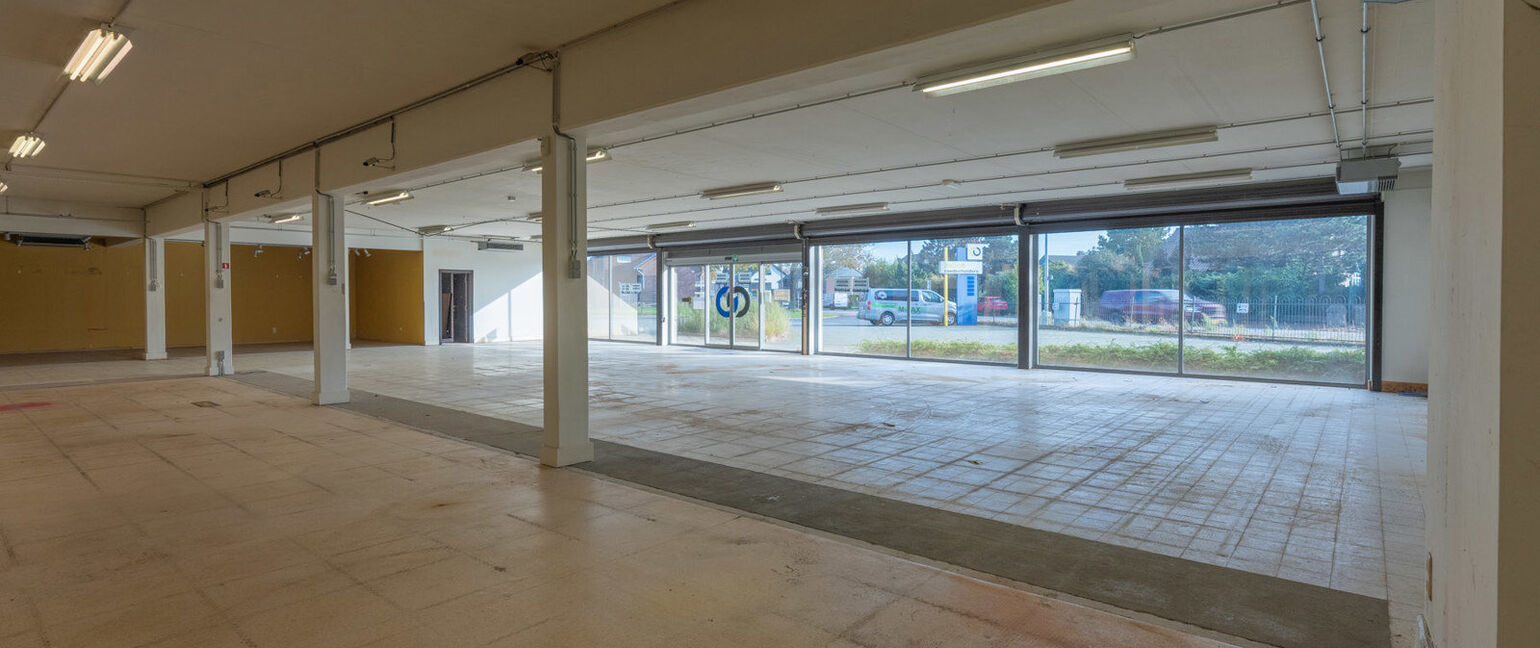 Gebouw voor gemengd gebruik te koop in Maaseik