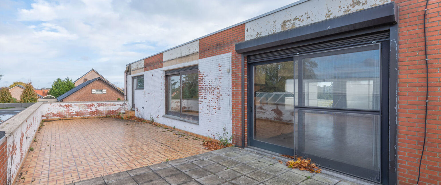 Gebouw voor gemengd gebruik te koop in Maaseik