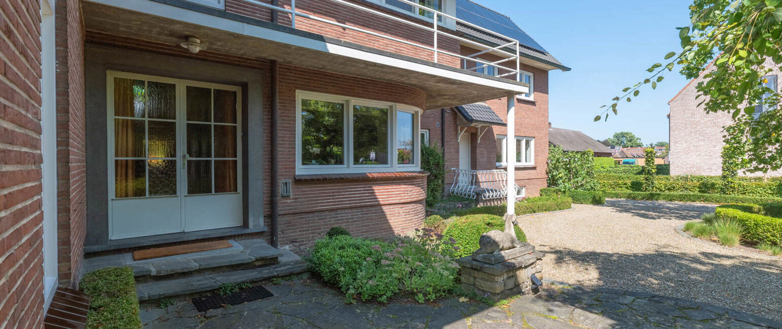 Gebouw voor gemengd gebruik te koop in Maaseik