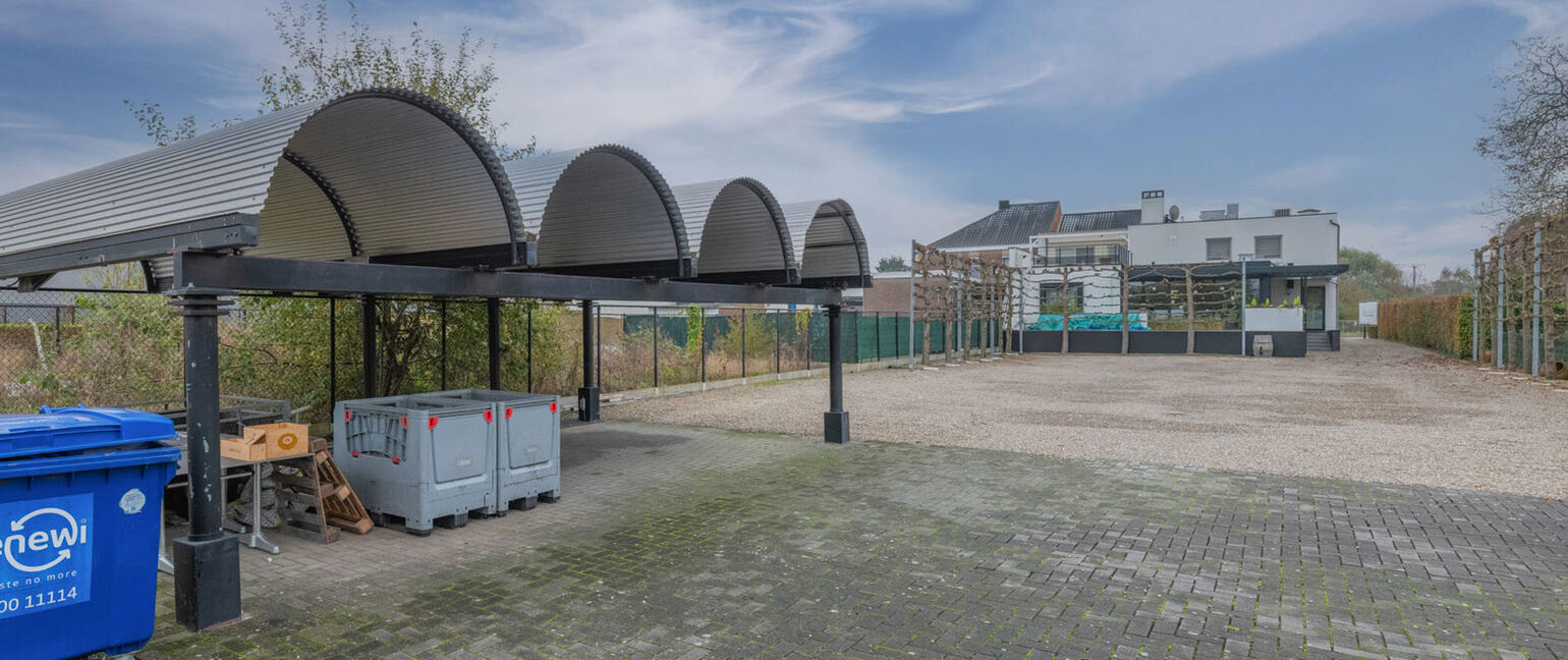 Gebouw voor gemengd gebruik te koop in Maasmechelen