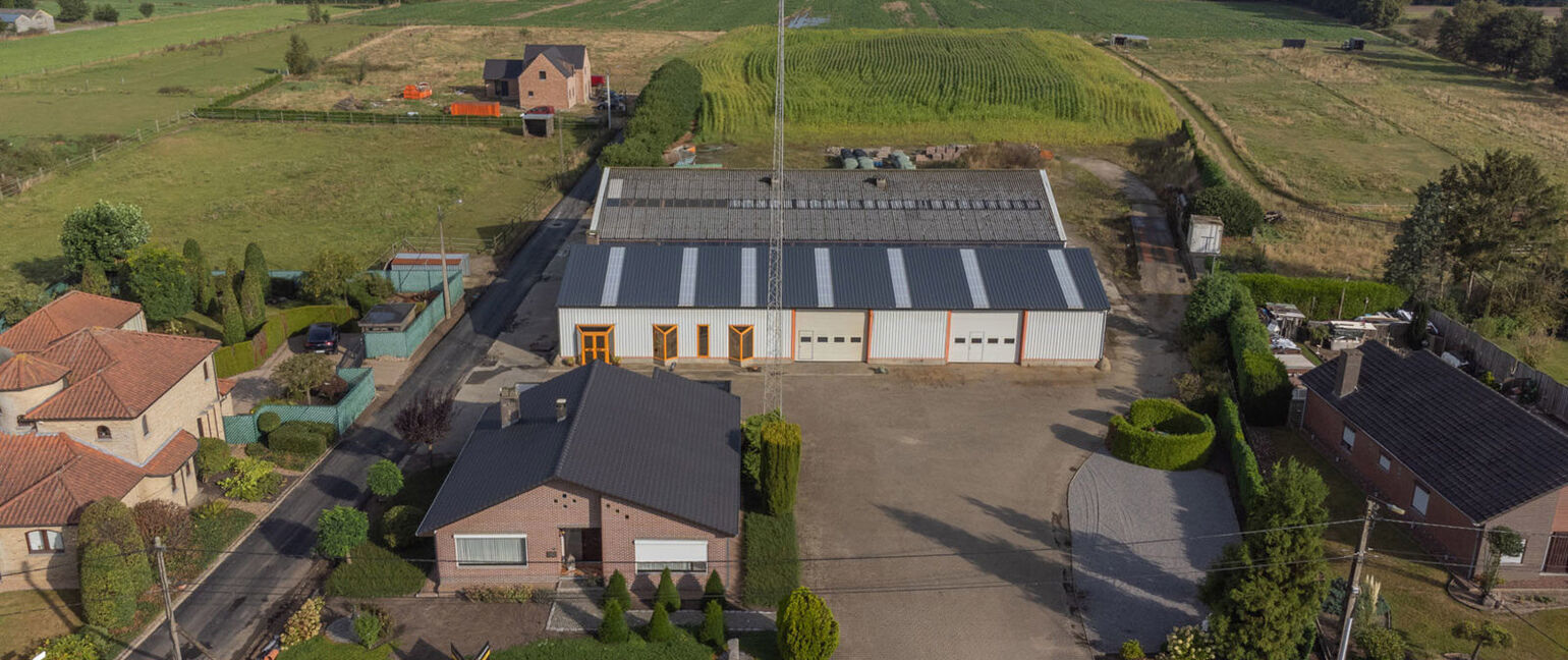 Gebouw voor gemengd gebruik te koop in Oudsbergen