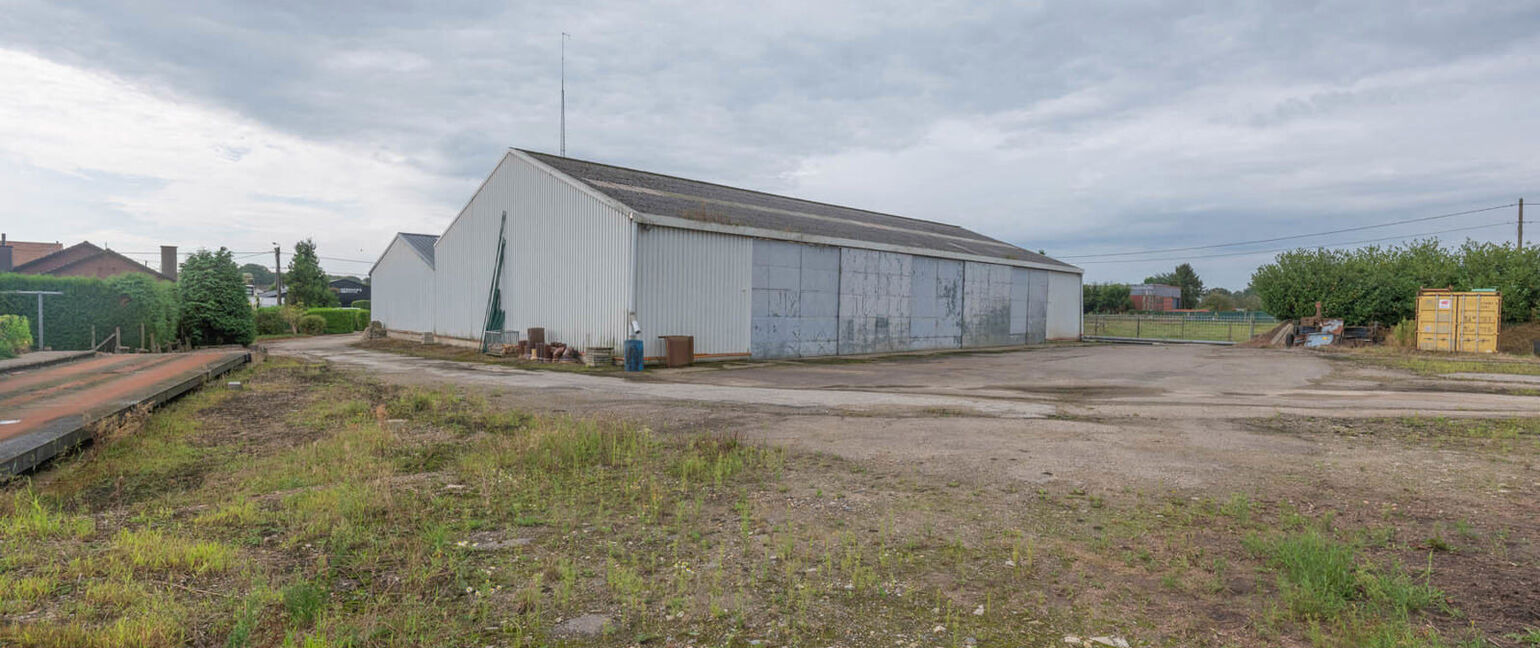 Gebouw voor gemengd gebruik te koop in Oudsbergen