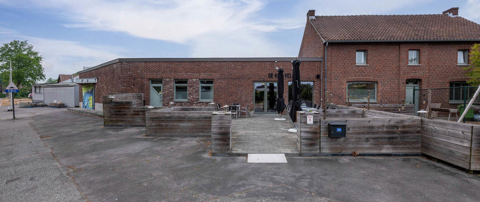 Gebouw voor gemengd gebruik te koop in Zutendaal