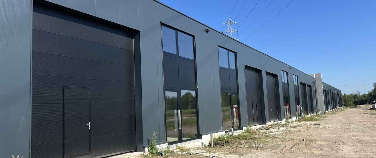 Industrieel gebouw te huur in Dilsen-Stokkem