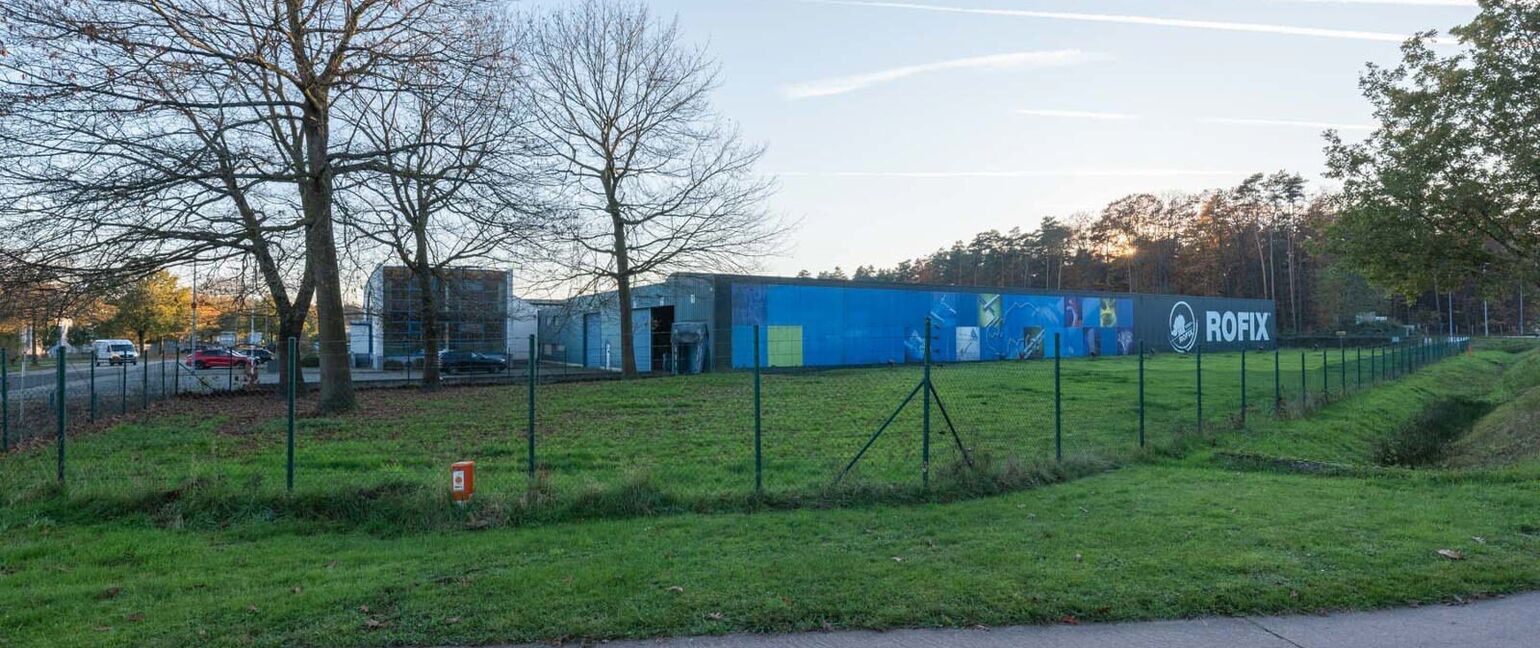 Industrieel gebouw te huur in Dilsen-Stokkem