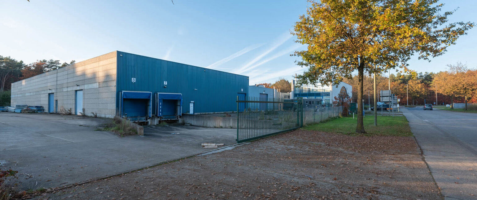 Industrieel gebouw te huur in Dilsen-Stokkem