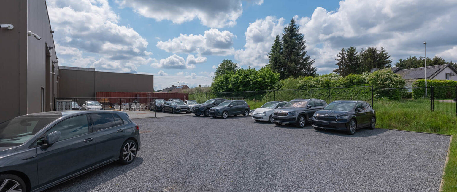 Industrieel gebouw te koop in Dilsen-Stokkem