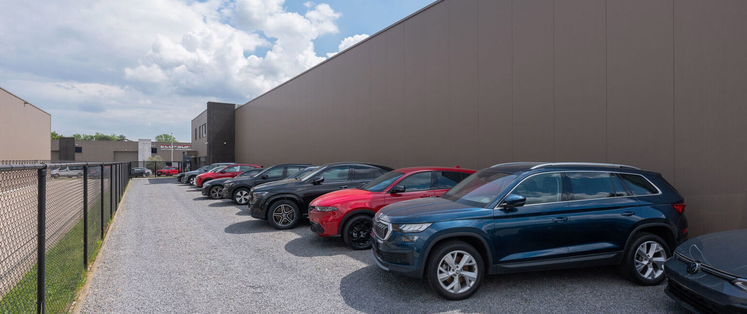 Industrieel gebouw te koop in Dilsen-Stokkem