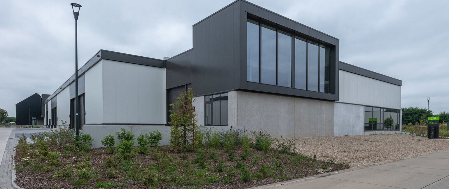 Industrieel gebouw te koop in Dilsen-Stokkem