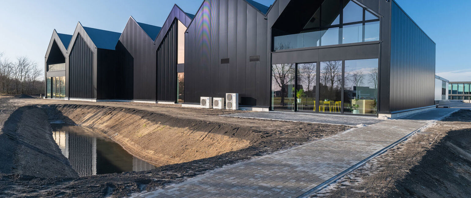 Industrieel gebouw te koop in Dilsen-Stokkem