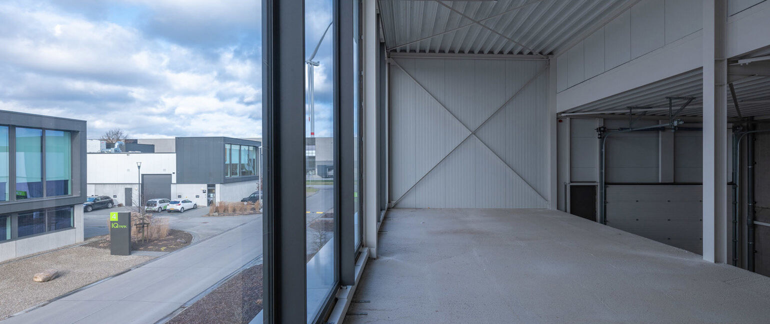 Industrieel gebouw te koop in Dilsen-Stokkem