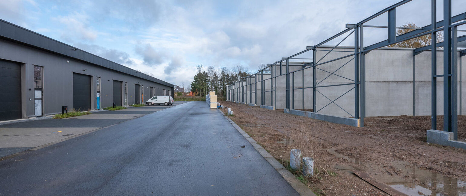 Industrieel gebouw te koop in Lanaken